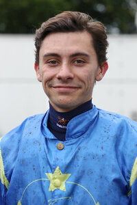 © Galoppfoto.de Corentin Berge- 3forONE - Jockey | © Galoppfoto.de